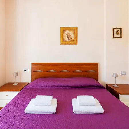 דירה Guesthost - Comfy Balcony Flat With Sea View *